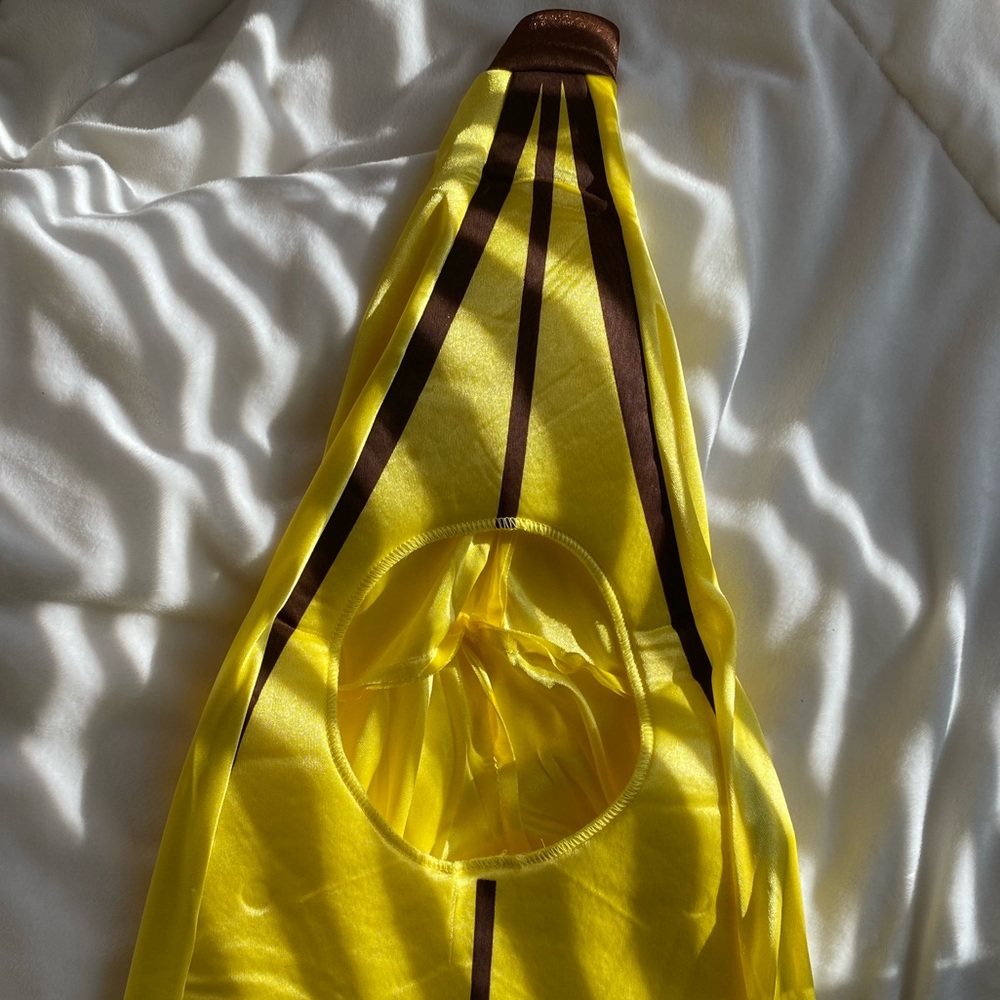 Banana Costume ☀️ Preferably for a 6-10 Year Old